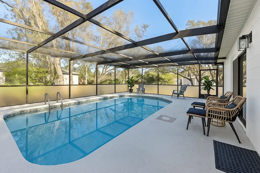 Luxury Sunshine Getaway * Heated Pool Paradise - Image 1