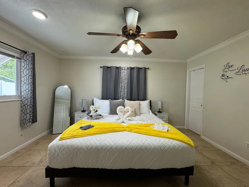 Feels Like Home • King Bed • Near RSW Airport - Image 1