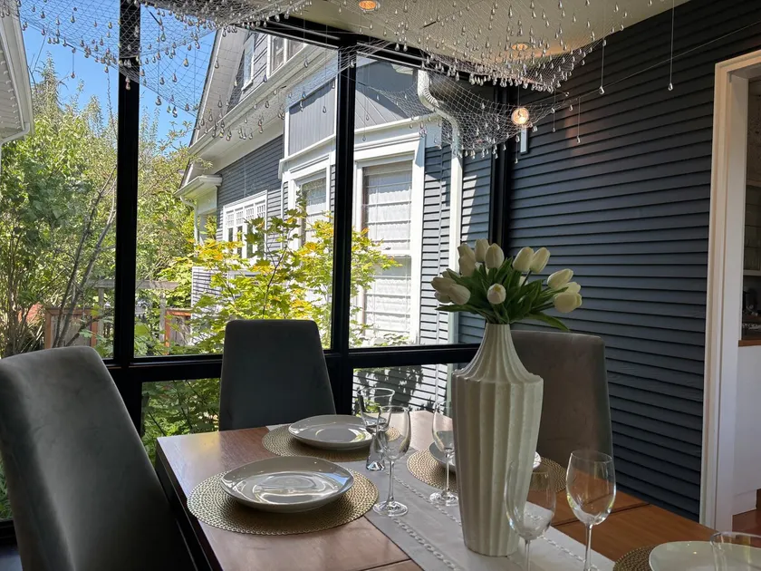 Historic Craftsman–Modern Luxury Near Park & Café - Image 1