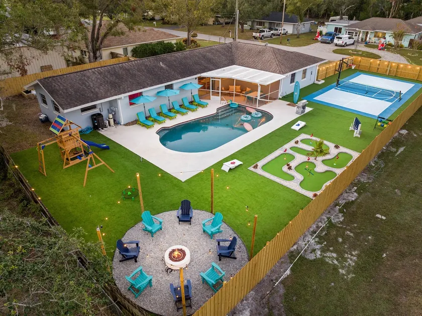 Clearwater Pickleball+Heated Pool+MiniGolf Oasis - Image 1