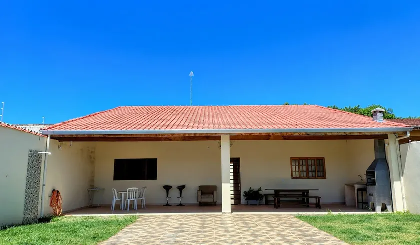 Large house 600 m from the beach in Itanhaém, under renovation - Image 1