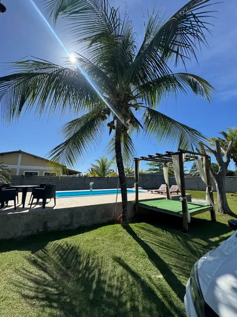 Beach house with pool - Image 1