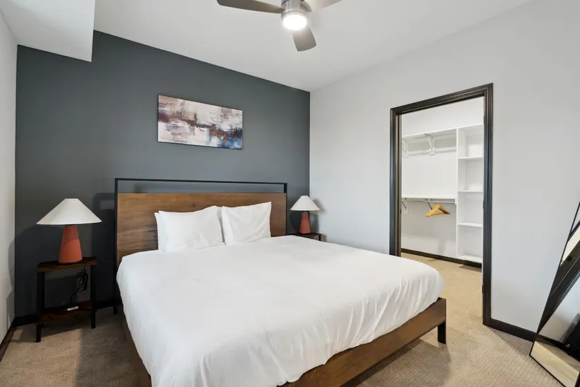 CozySuites Mass with lounge and roof deck #33 - Image 1