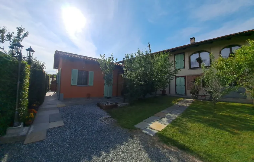 Elda's little house - Image 1