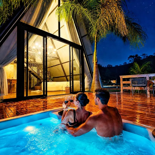 Luxury Hydro Cabin with Incredible Nature - Image 1