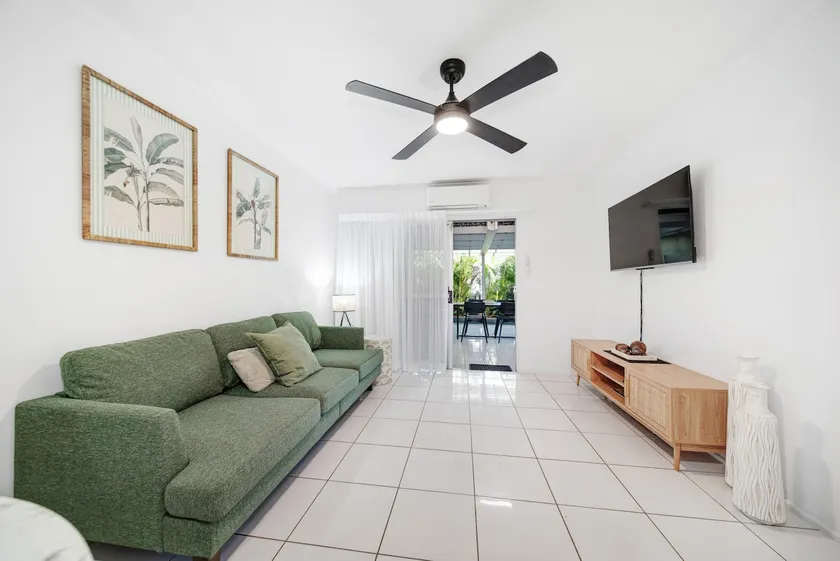 2 Bedroom Courtyard Unit - Image 1