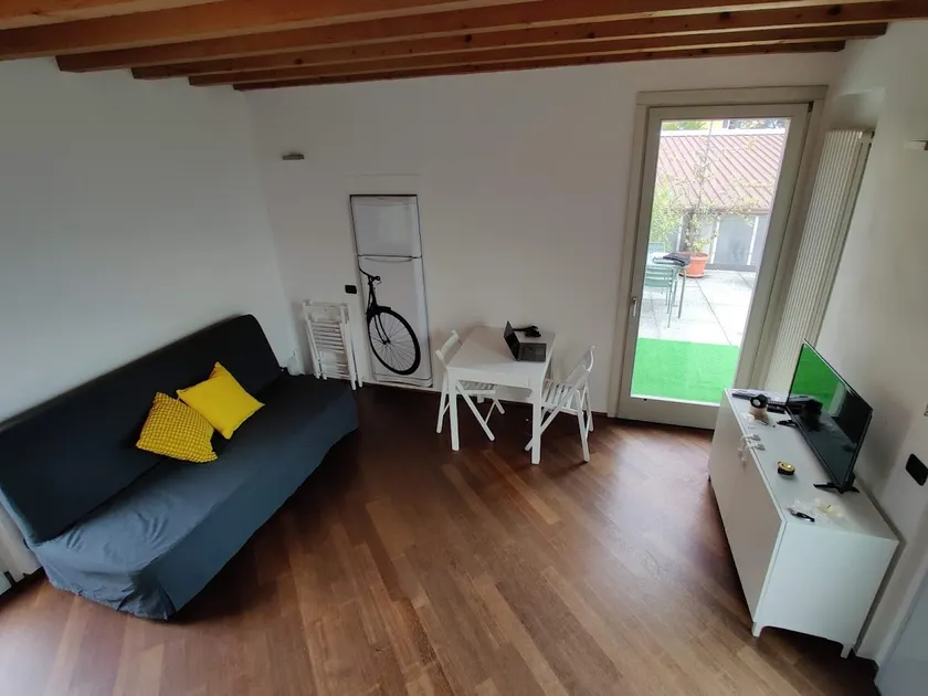 CASA Z45 - Sweet flat + free parking - BGY Airport - Image 1