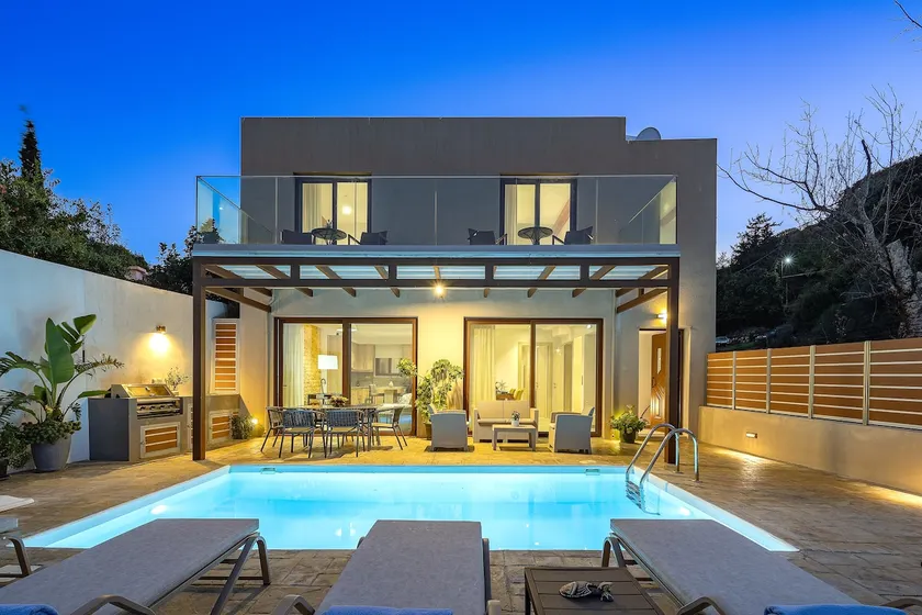 Villa Fotinou Heated Pool & Free Bikes awaits - Image 1