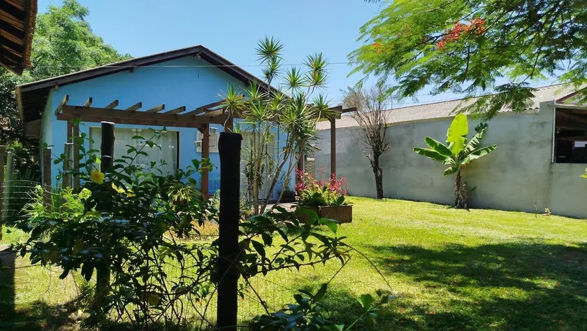 Large house close to everything ideal for families - Image 1