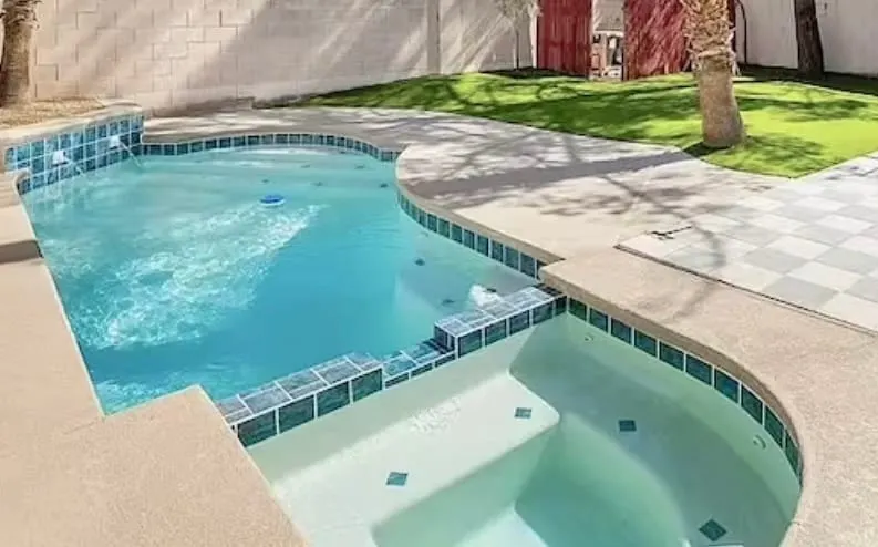 Oasis Vegas House - Image 1