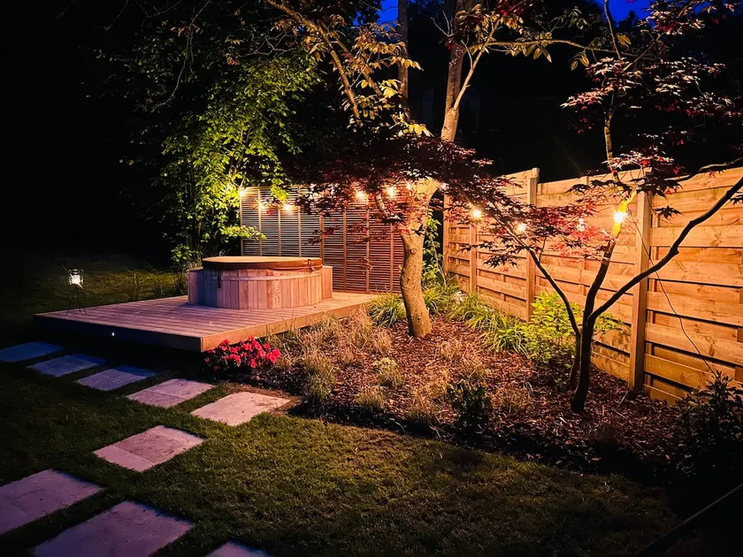 Cozy house with hot tub - Image 1
