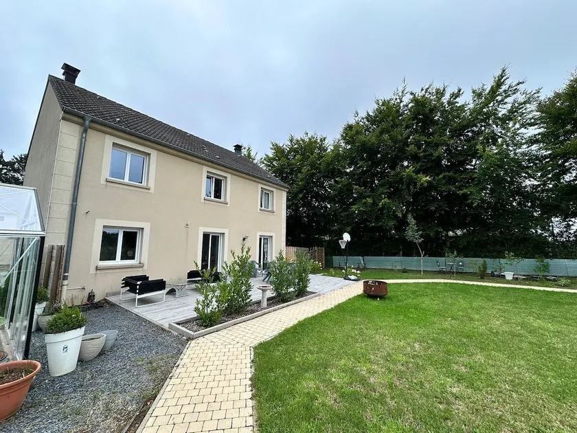 5 bdr House | 2 min Shopping | Work or Family - Image 1