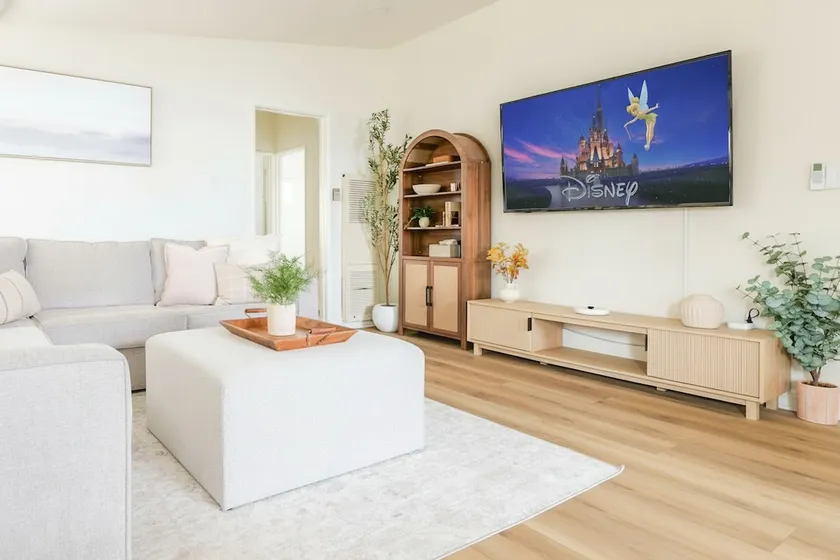 Magical Disney + Convention | Sleeps 10 - Image 1