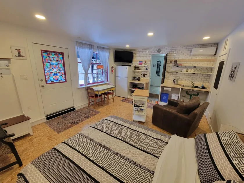 Cozy Clean Apartment - Image 1