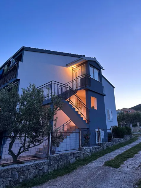 Bluebay apartment - Image 1