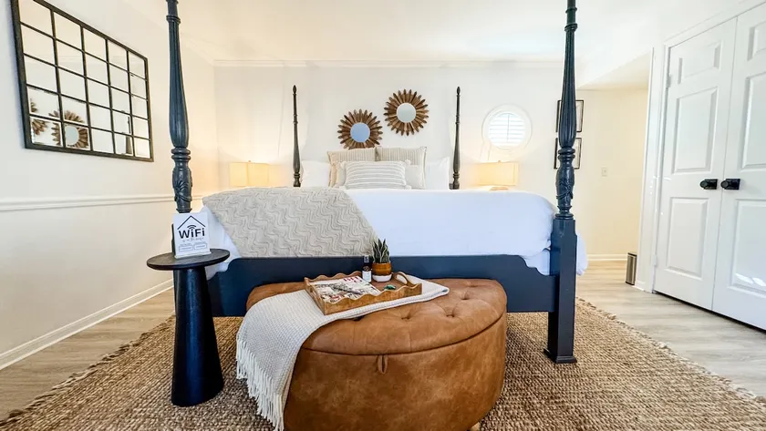 Cozy Corner, by the Spa - Image 1