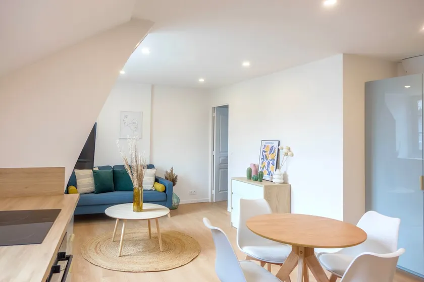 Great entire T2 ultra center NEW by architect (#4) - Image 1