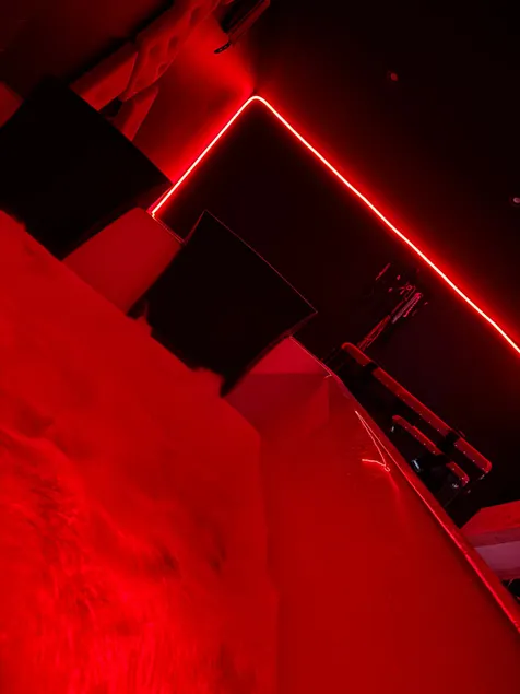 The air-conditioned secret room - Image 1