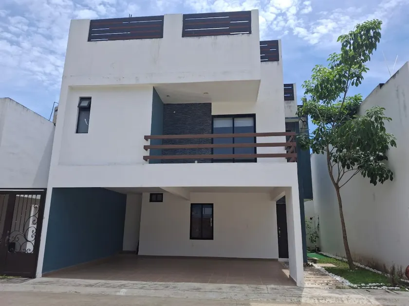 Beautiful house in Tuxpan, Veracruz – 2 bedrooms, 1 bathroom - Image 1
