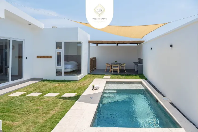 Sun House | Beachfront steps from sea 10pp WIFI - Image 1