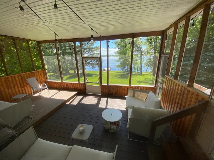 5 Bedroom Lakehouse w hot tub - Image 1
