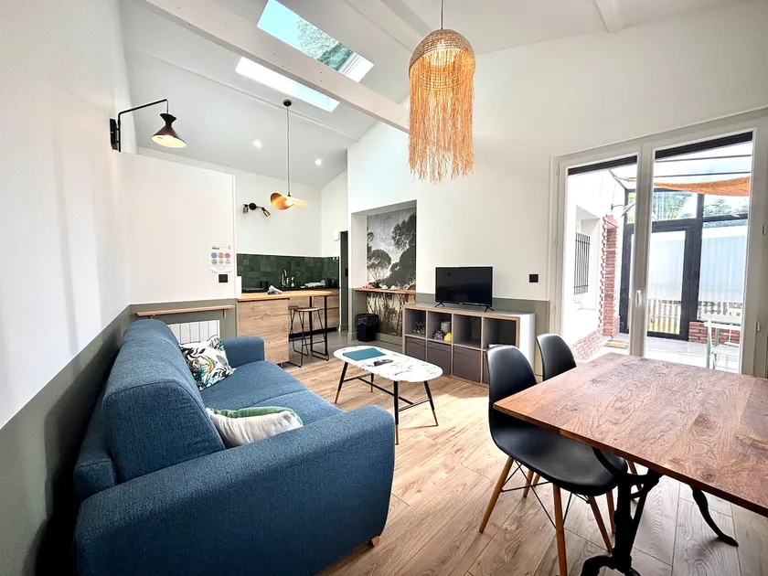 Les Vergers de Lyon - 2 bedrooms • Wi-Fi • Private parking • Quiet - Image 1