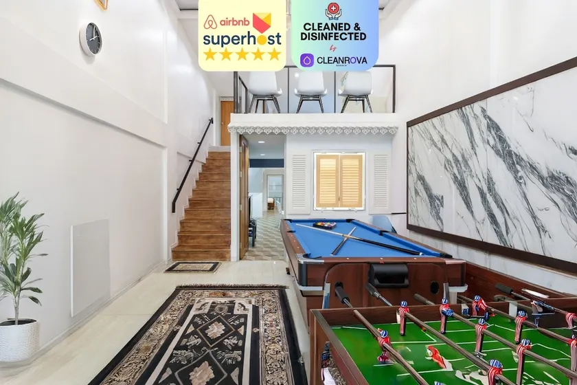 Stylish 4BR in Sukhumvit | Foosball + Pool Table - Image 1