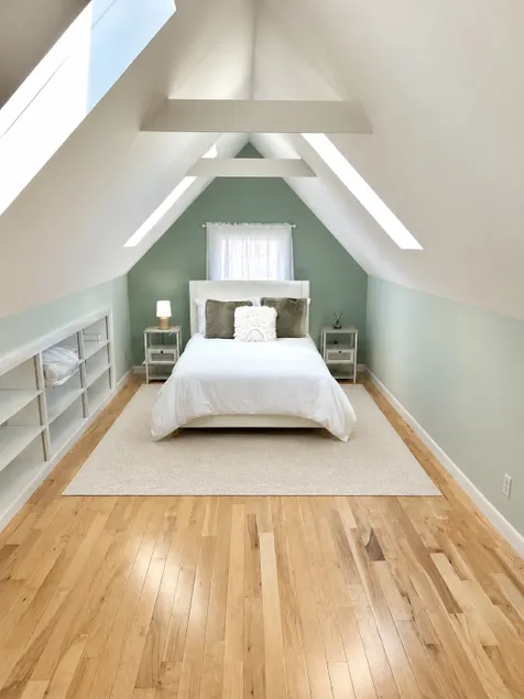 Spacious 4BR Home + Parking - Image 1