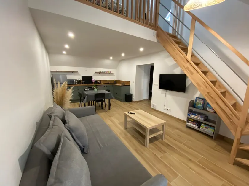 Quiet duplex apartment - Image 1