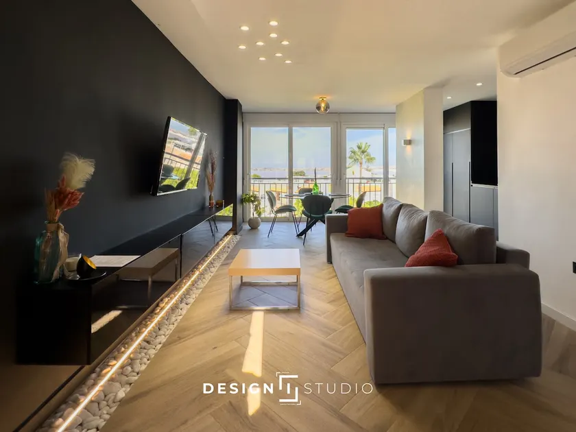 Laguna Rosa Apartment - Image 1