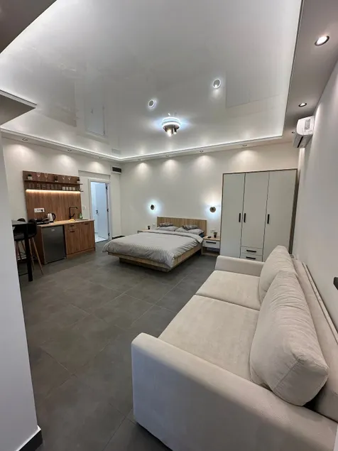 Atelier 1 – Modern Studio - Image 1