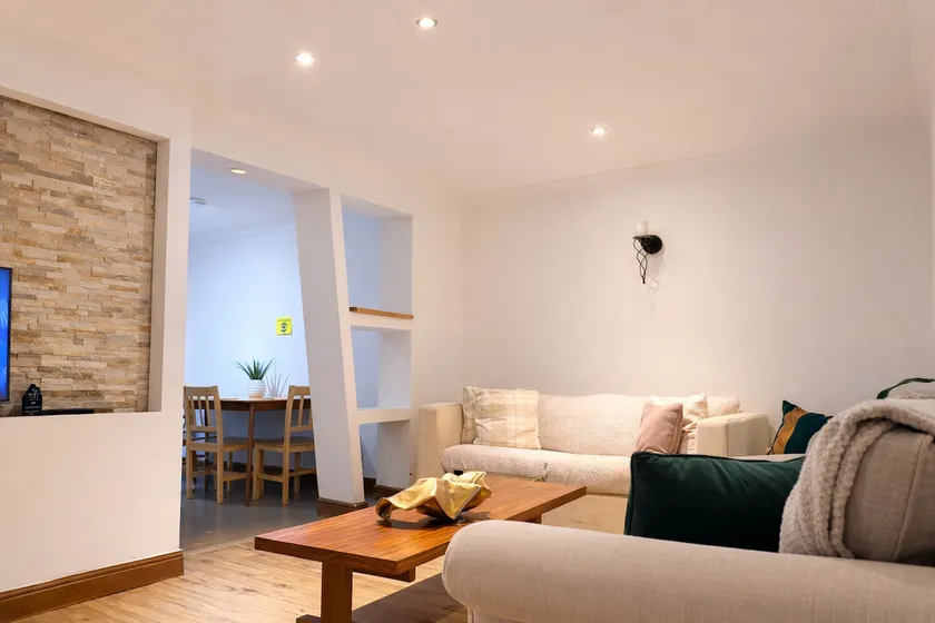 Beautiful, home away from home! - Image 1