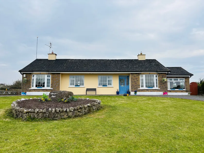 Small Remote Detached Room with Private Entrance - Image 1