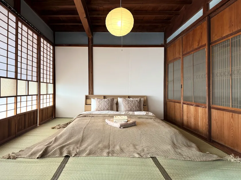 ”Yaizu” Enjoy the space of harmony while listening to the voice of seagulls in a quiet old house in the port town/Up to 4 people - Image 1