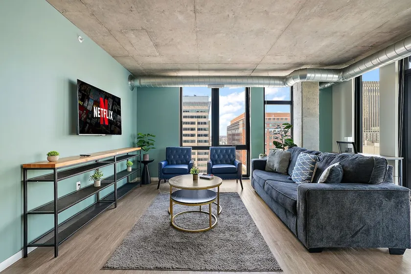 Super Luxury Condo ~ FREE Parking ~ Amenity Packed - Image 1