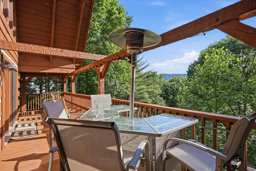 Spacious Cabin|Private Hot Tub|Views|Near GSMNP! - Image 1