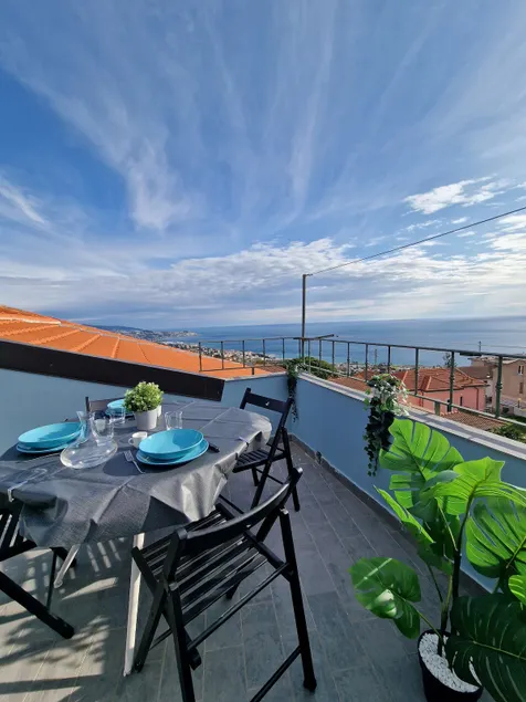 Free Parking Sanremo - Panoramic Terrace with Sea View - Image 1