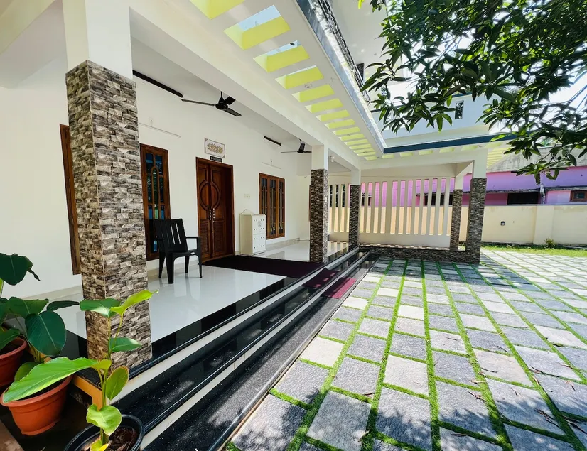 Adams stay 4BHK,5 min drive to varkala cliff - Image 1
