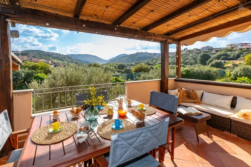 ”Cas'Ina” Porto San Paolo three-room apartment - Image 1