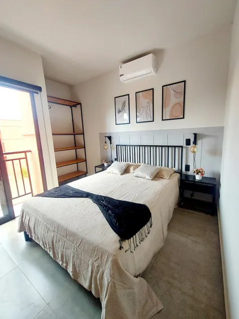 House with Air Conditioning and Leisure Area 5 minutes from the Yacht Club - Image 1