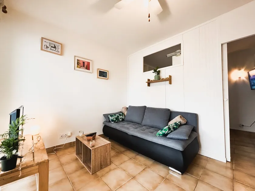 Beachfront vacation rentals - Image 1