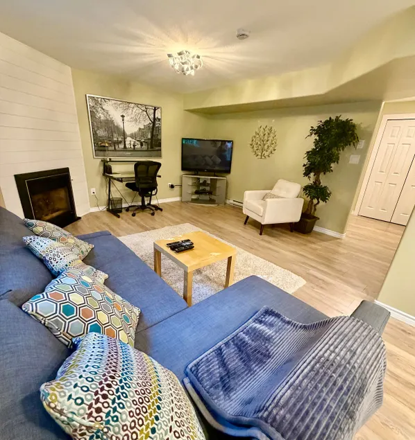 Spacious & modern 1 bed suite. - Image 1