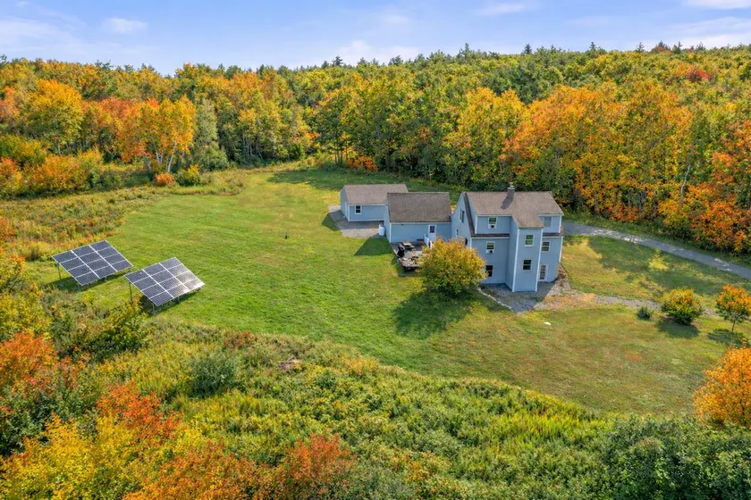 5Acre, Foliage&Mtn Views, Hot Tub, Game Room, Lake - Image 1