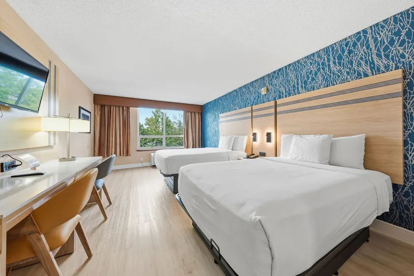 Private Hotel Room + 2 Double Beds | NYC & EWR - Image 1