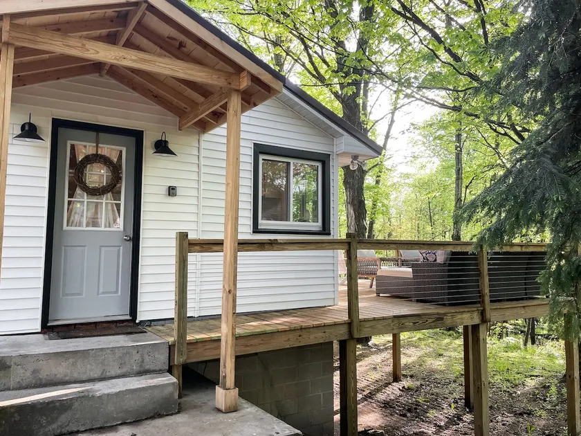 Maple Landing - Image 1