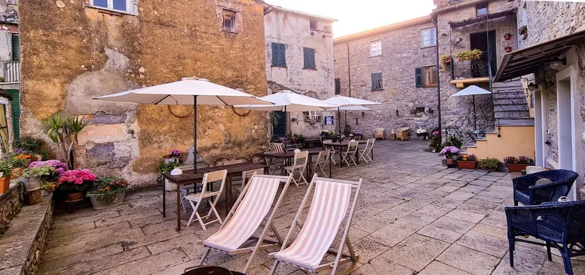 4 House Corte Paganini Porcale Near CinqueTerre - Image 1