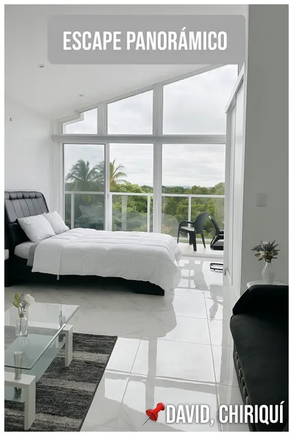 Escape with a panoramic view - Image 1