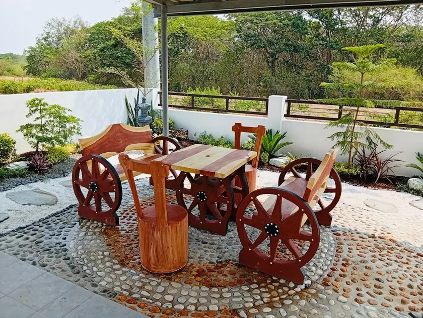 Feliciano’s Home, JPN’S Gdn & Pool Nr Laiya Beach - Image 1