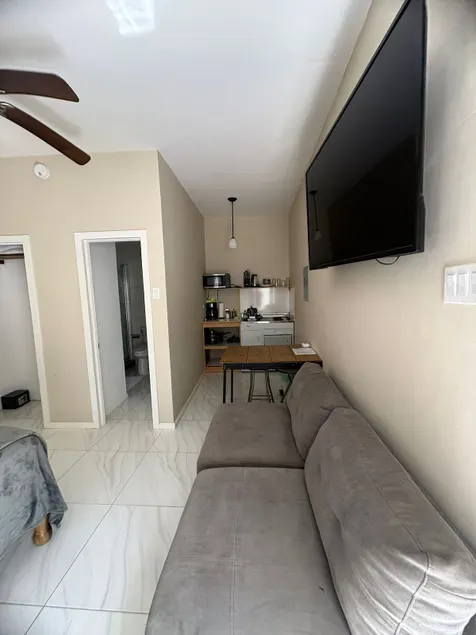 Ferdie's Place - Finn Room - Image 1