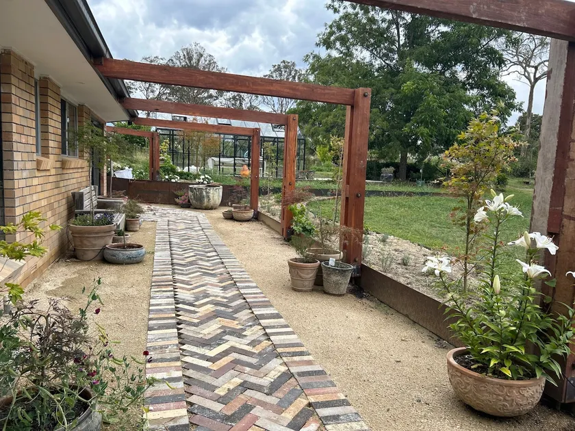 Spacious welcoming home on acreage - Image 1